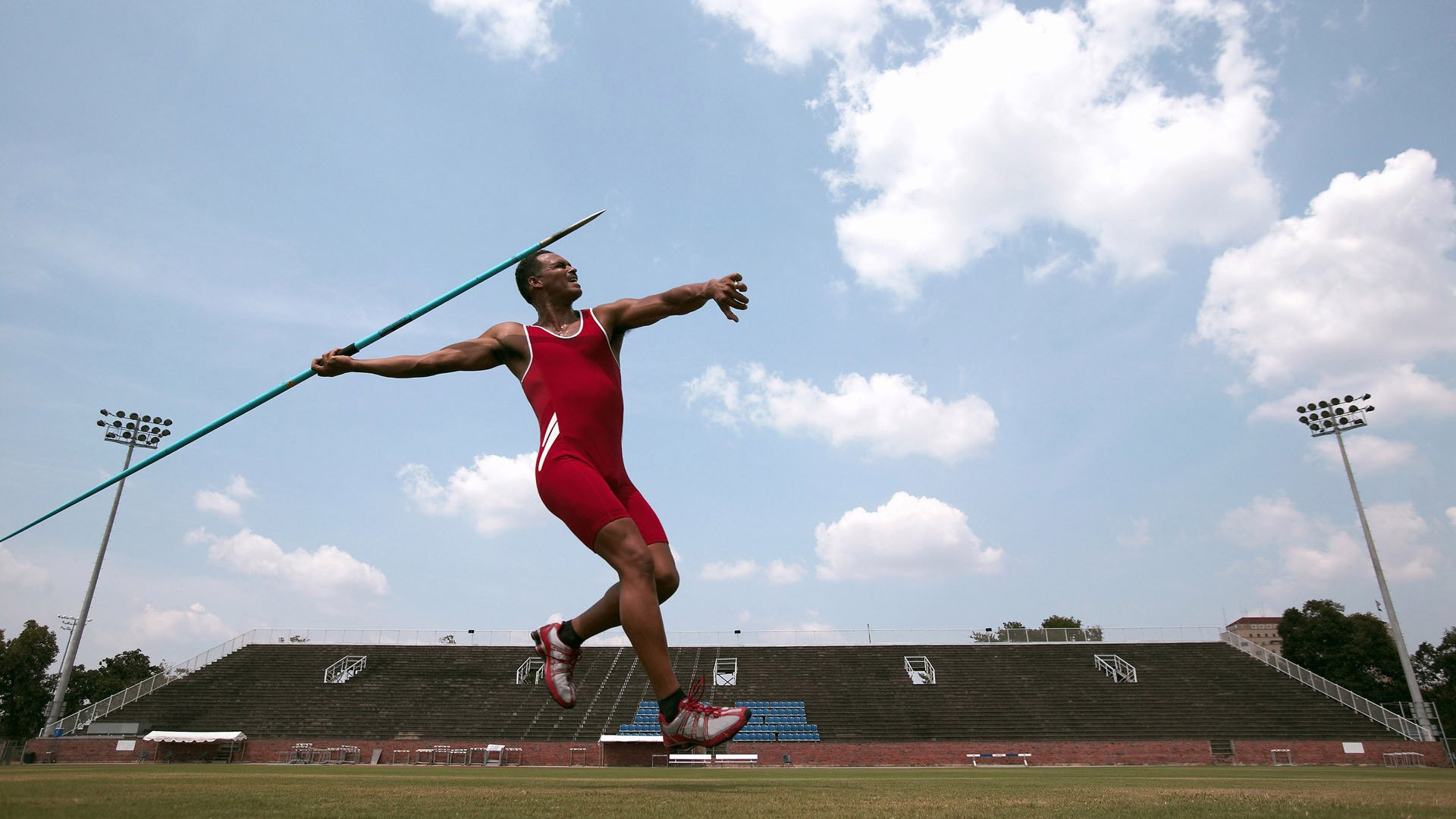 东契奇关键先生本色尽显，活塞淘汰赛力克快船晋级