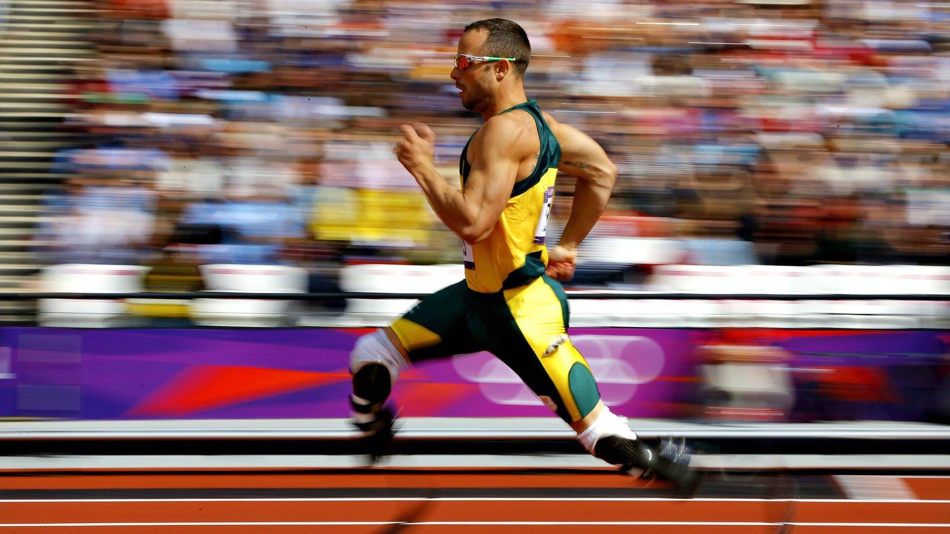 红牛车队横扫梅赛德斯，拉塞尔惊艳四座，新时代的序章已悄然开启